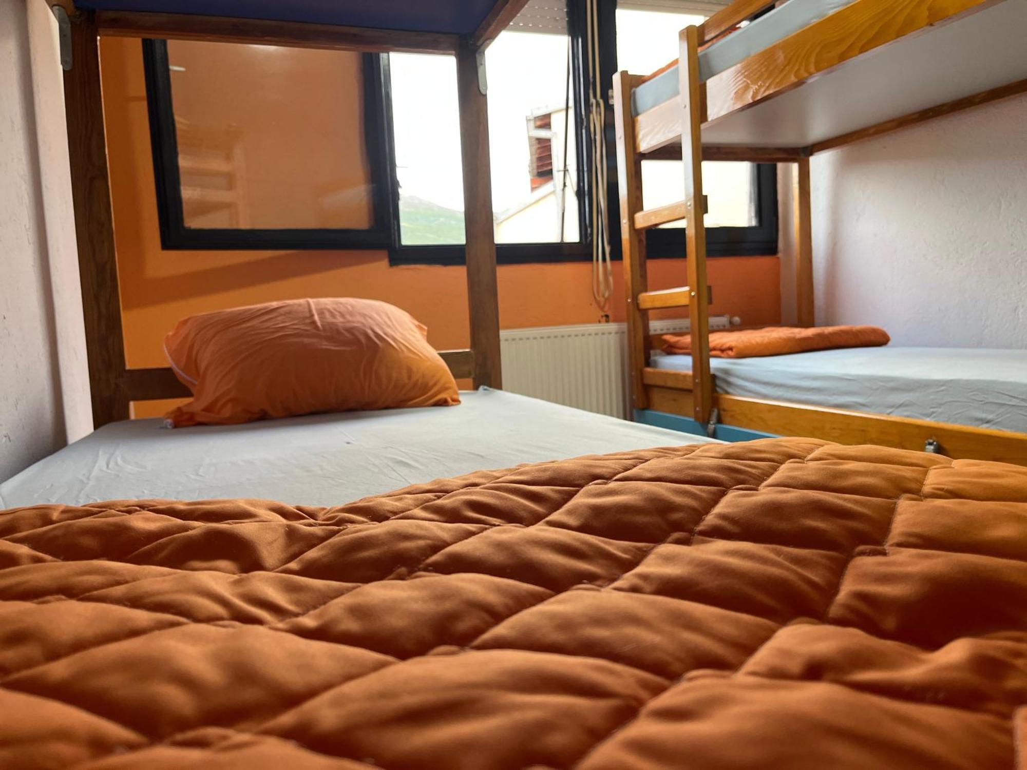 Blue Orange Lake Hostel 오흐리드 외부 사진