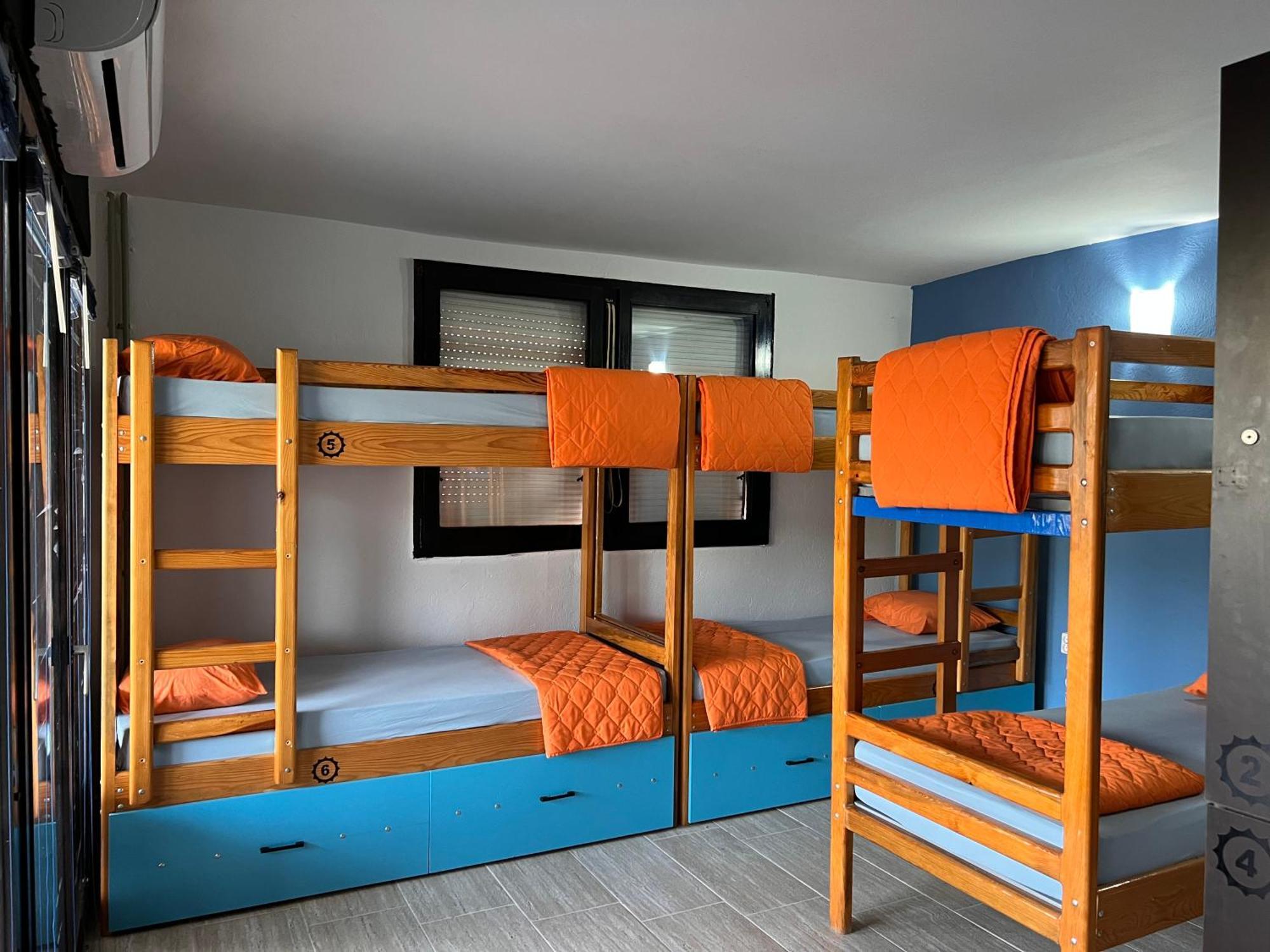 Blue Orange Lake Hostel 오흐리드 외부 사진